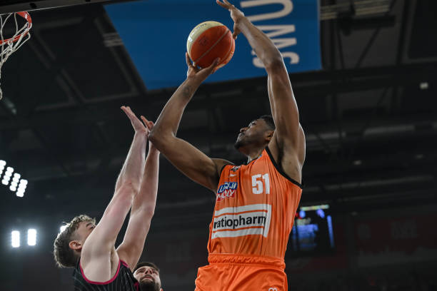 他的健康状 他的健康状