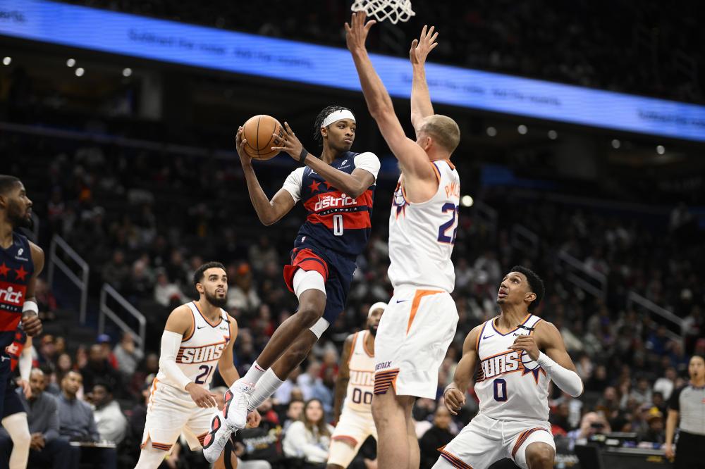 纪人谈莱万 纪人谈莱万